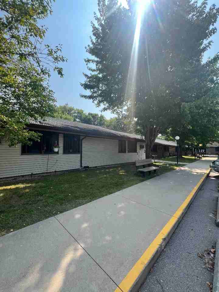 509 N Main Street - Photo 5 of 8