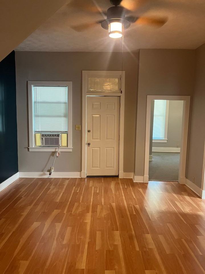 1708 Rainey St #1 - Photo 2 of 10