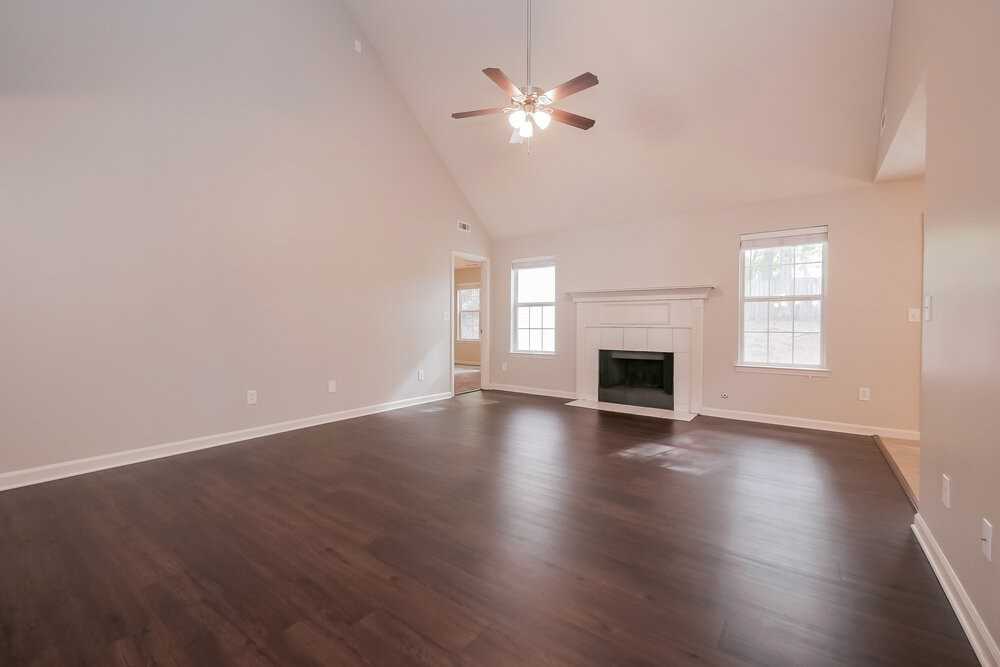 204 Coldsprings Ct - Photo 4 of 16