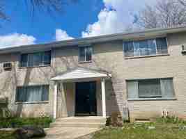 featured image of 806 Mayfair Ave