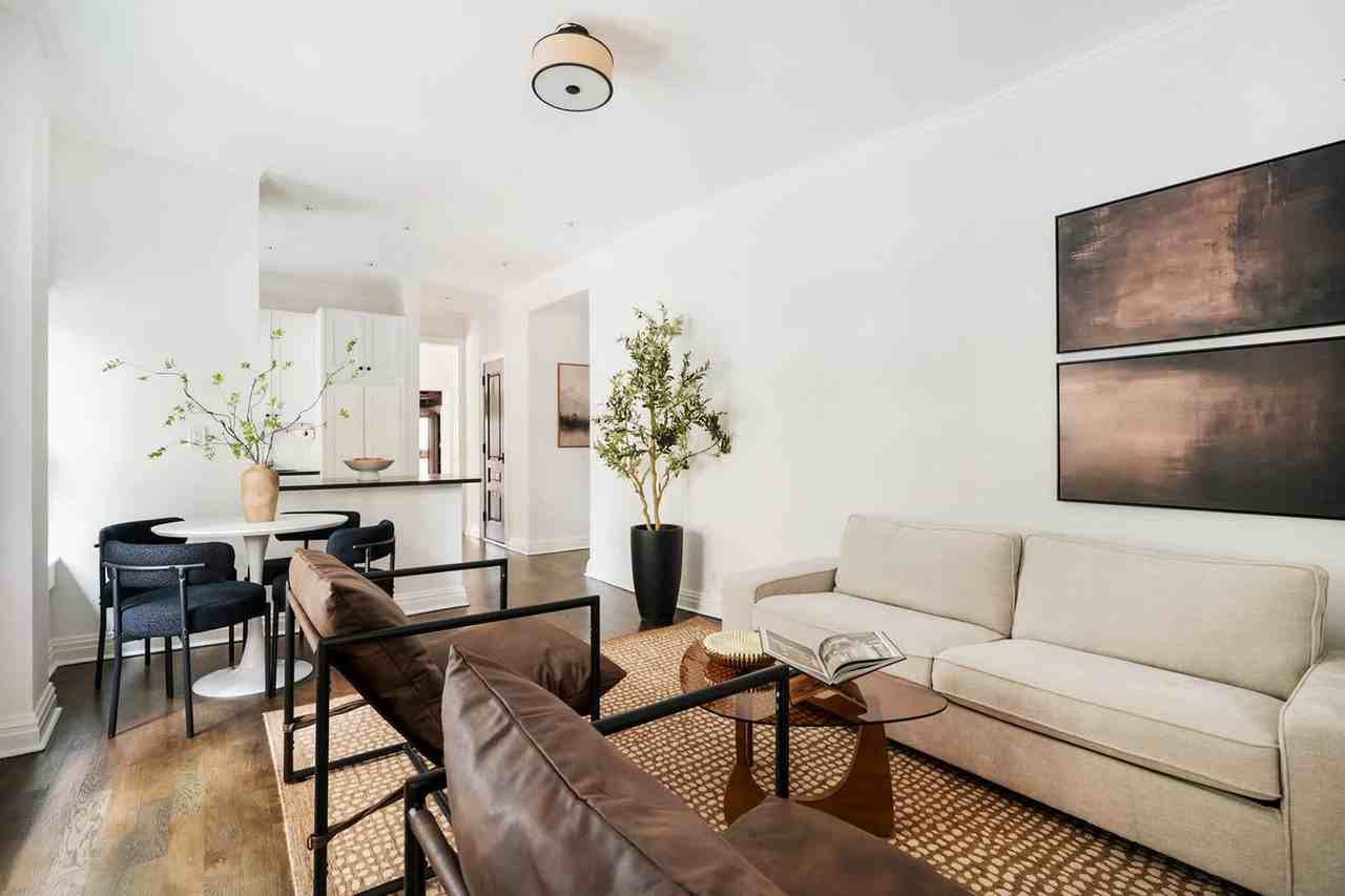 10 5th Ave #1255905P - Photo 3 of 30