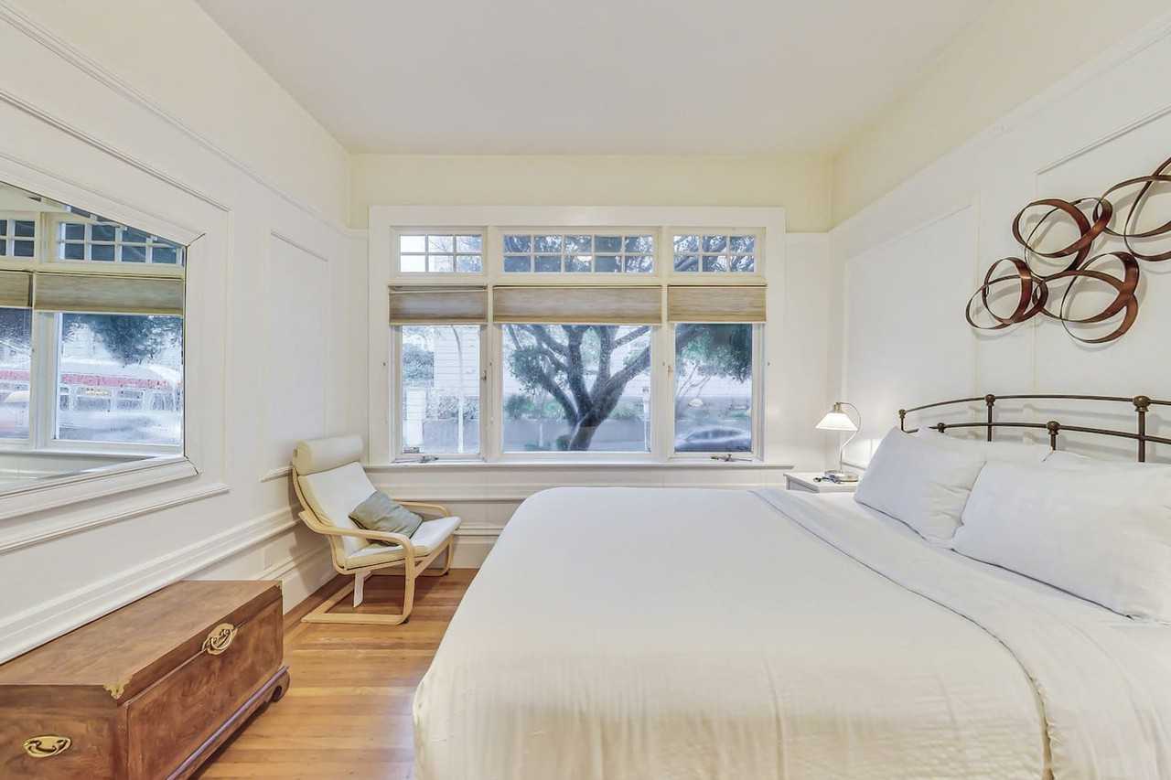 2474 Washington St #1259136P - Photo 5 of 20