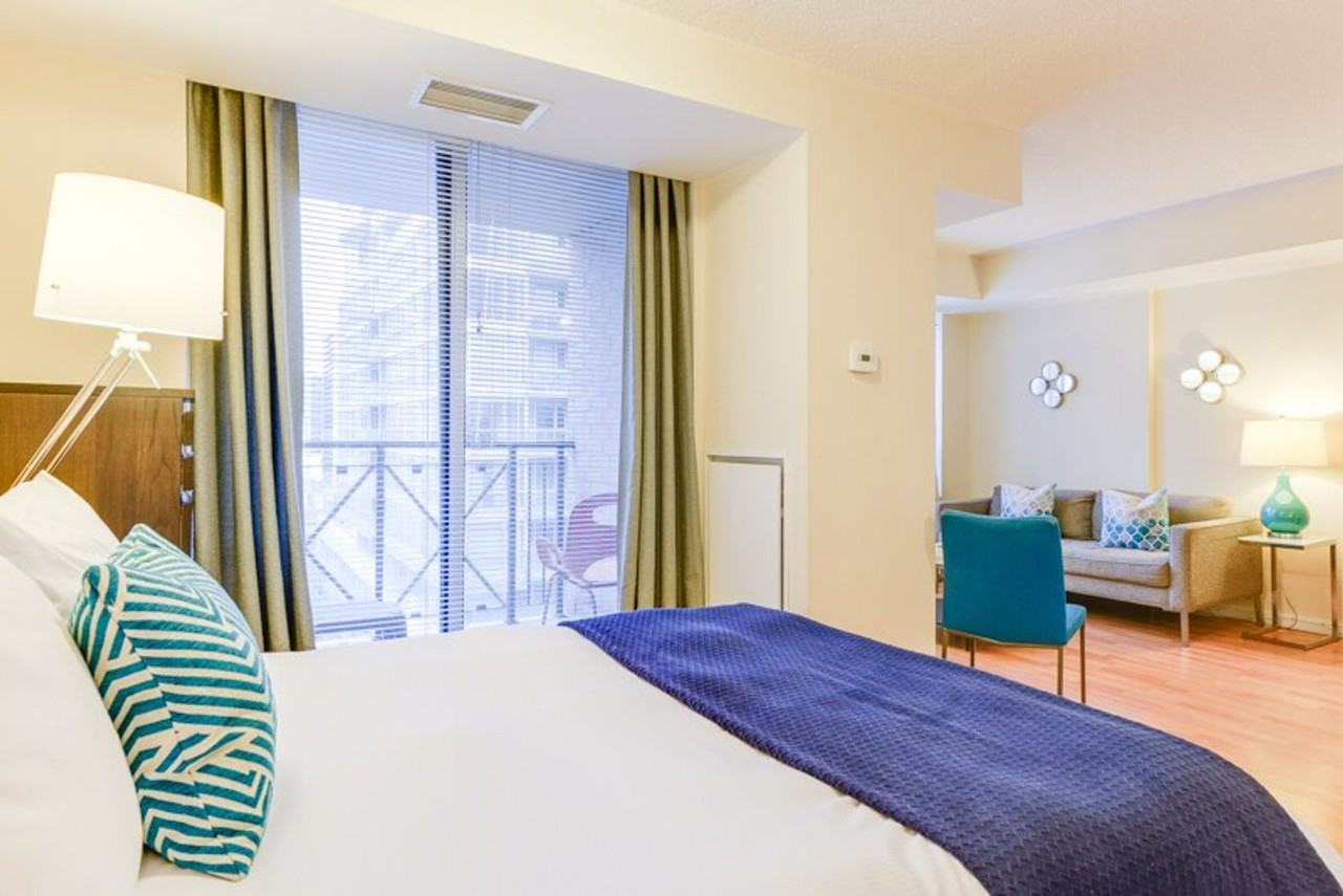 214 Adelaide St W #1034891P - Photo 6 of 11