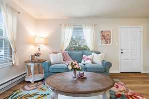 featured image of 10403 Dekoven Dr Sw