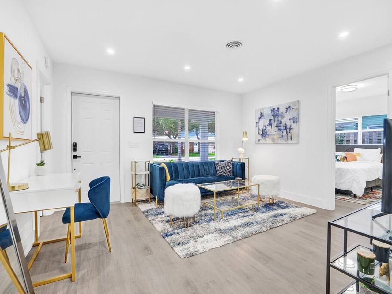 4601 Ne 4th Ave #1261561P - Photo 2 of 25