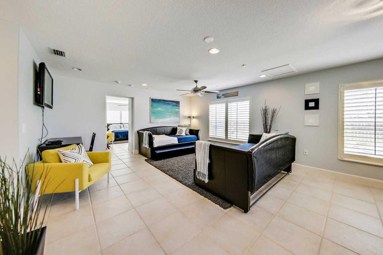 24 Central Ave #1261610P - Photo 3 of 50