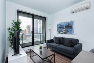 1383 Av Argyle - Photo 1 of 1
