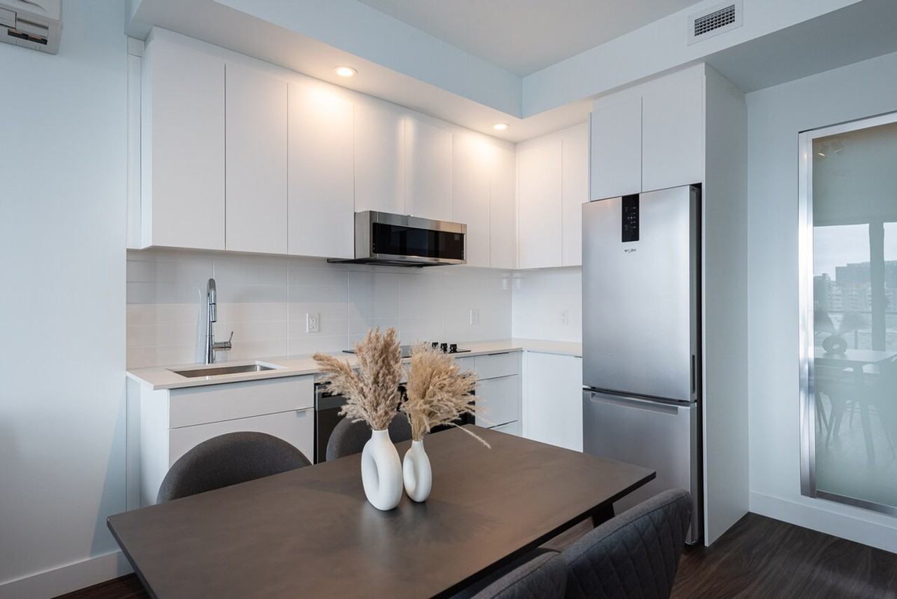 1383 Avenue Argyle - Photo 6 of 40