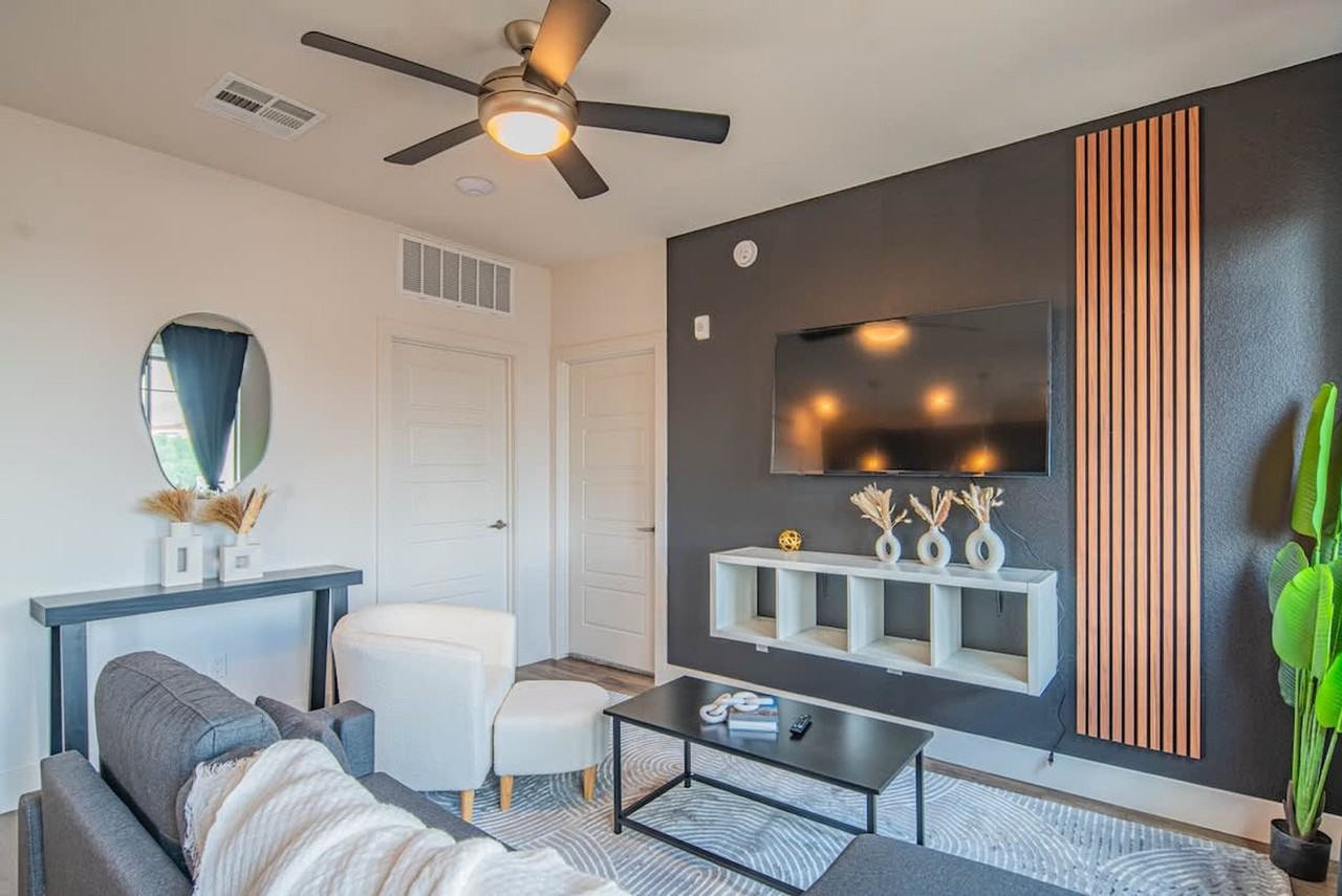 15501 N Dial Blvd #1263147P - Photo 4 of 42