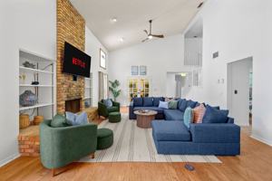 featured image of 9800 E Bay St