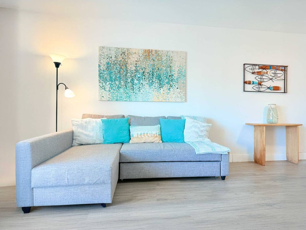 3626 Ne 168th St #1265785P - Photo 6 of 23