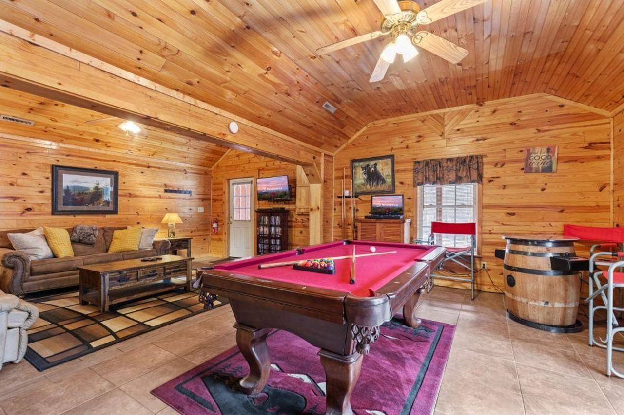 3905 Fern Brook Way #1266306P - Photo 2 of 21