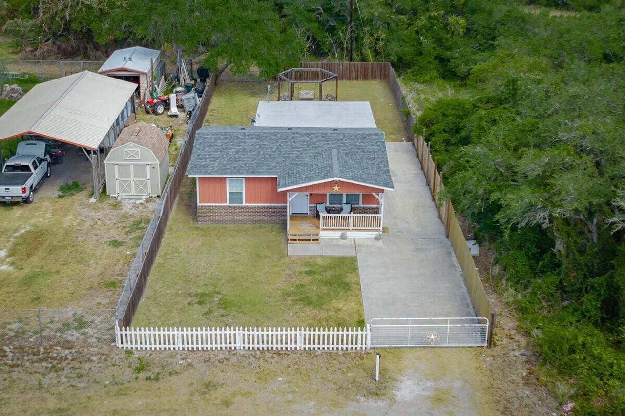 1131 S 8th St #1268400P - Photo 6 of 46