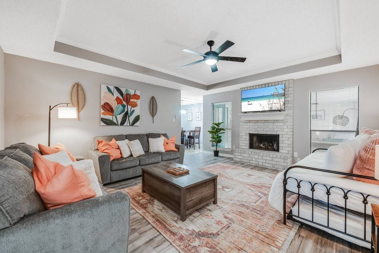 7326 Winding Star Dr #1268409P - Photo 4 of 48