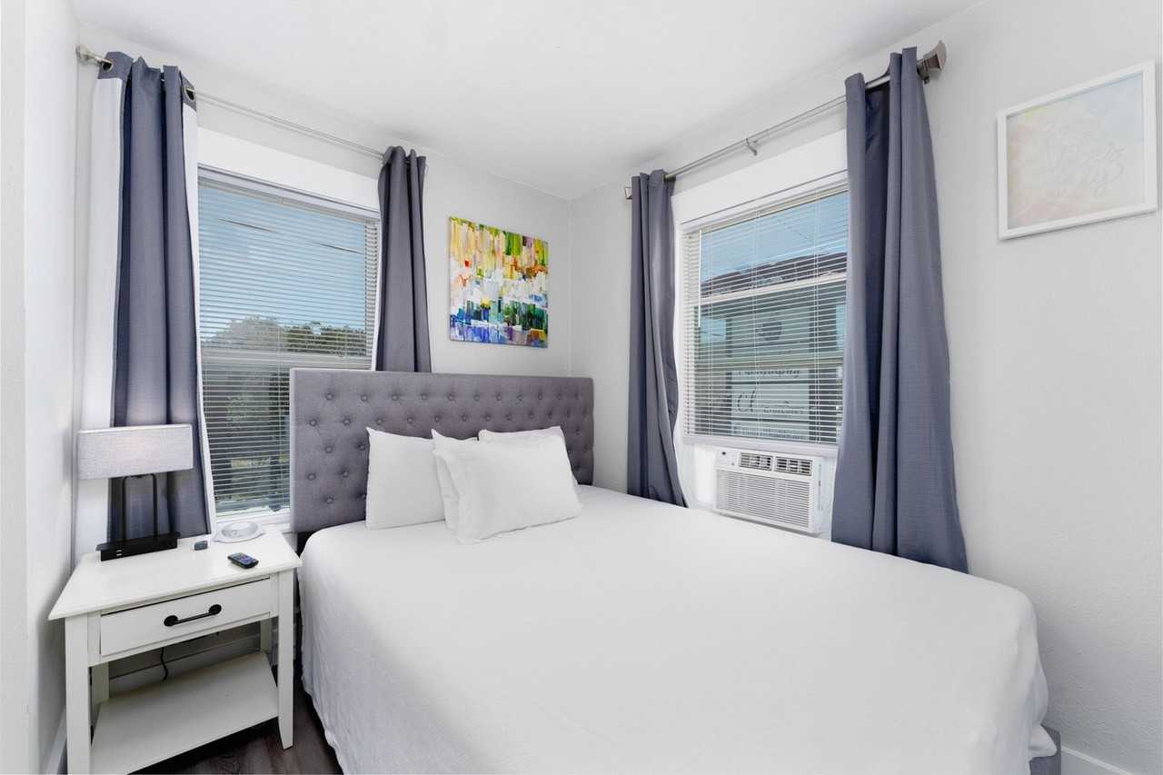 1124 Morgan Avenue #1268437P - Photo 3 of 18