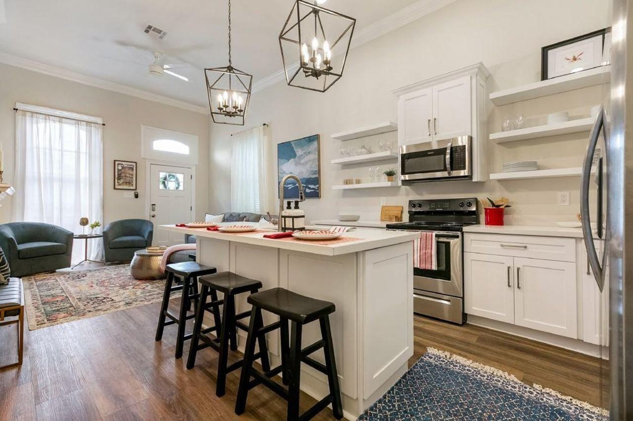 1826 Martin Luther King Jr Boulevard #1269155P - Photo 5 of 28