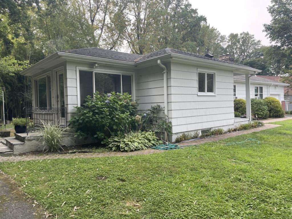 88 Sanford Ln - Photo 2 of 3