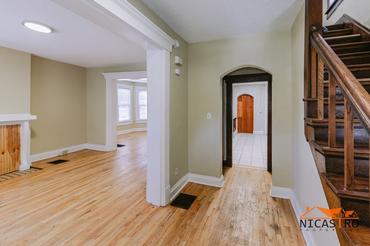 363 E 12th Ave - Photo 2 of 50