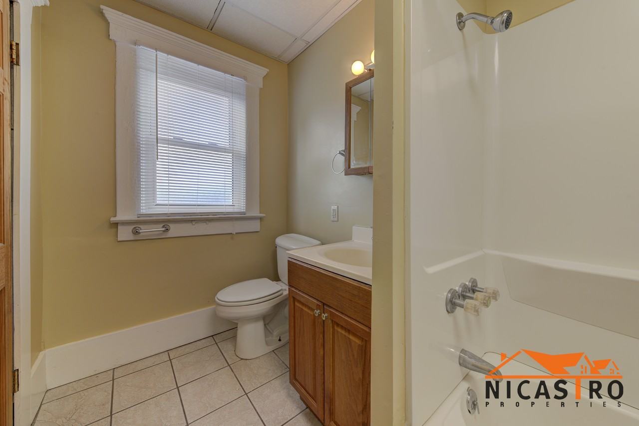 363 E 12th Ave - Photo 3 of 50