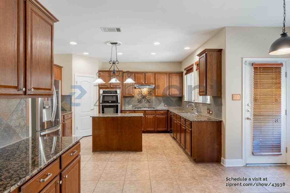 27 Green Terrace Cv #1 - Photo 7 of 24