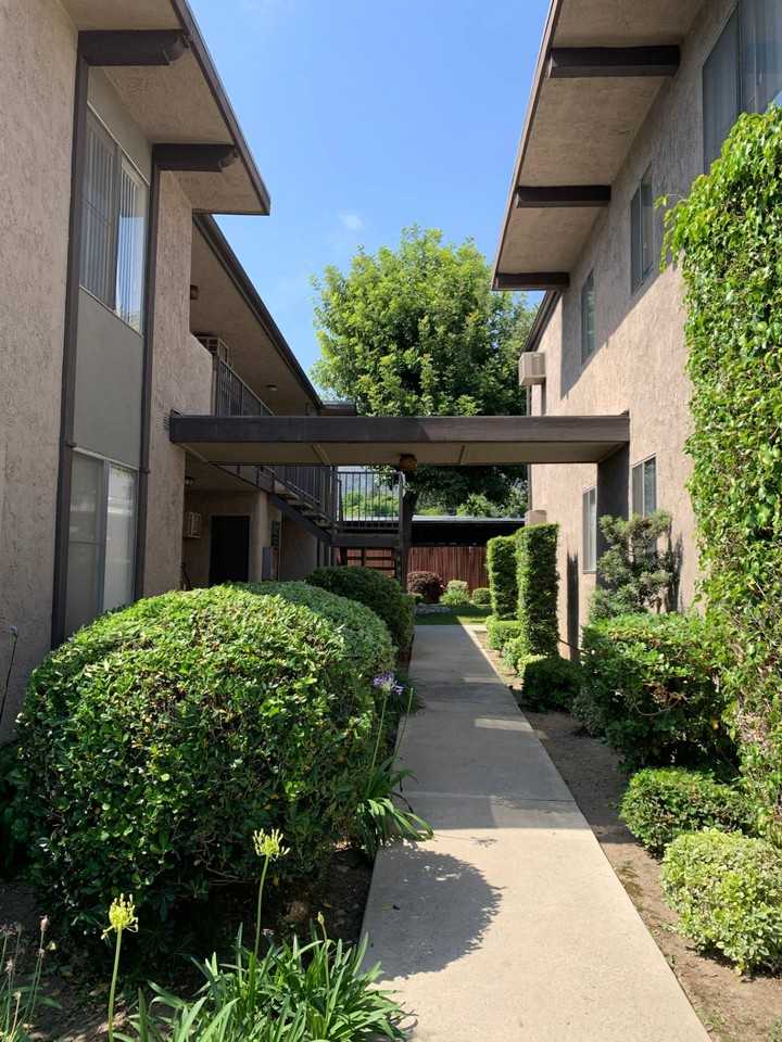 115 North Myrtle Avenue #A17 - Photo 4 of 19