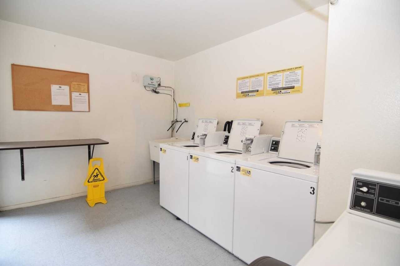 115 North Myrtle Avenue #A17 - Photo 6 of 19