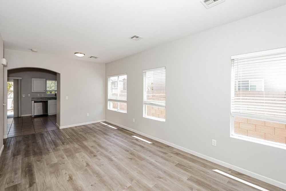 7848 Juniper Forest St - Photo 5 of 17