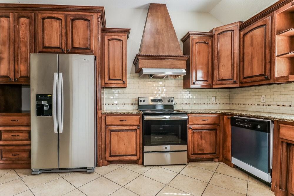 8145 Tanner Ave - Photo 6 of 15