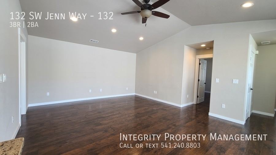 132 Sw Jenn Way #132 - Photo 6 of 16