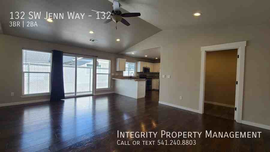 132 Sw Jenn Way #132 - Photo 7 of 16