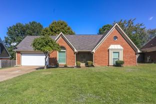6770 Lake Point Cir - Photo 1 of 1
