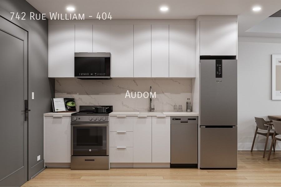 742 Rue William #404