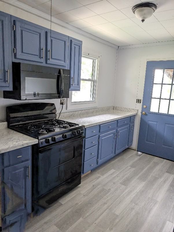 2556 Niagara St - Photo 2 of 14