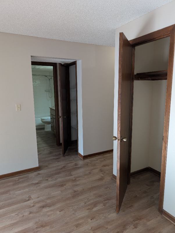 4207 S 52nd St #4207 - Photo 4 of 18