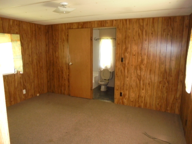 1524 Junior Drive - Photo 4 of 5