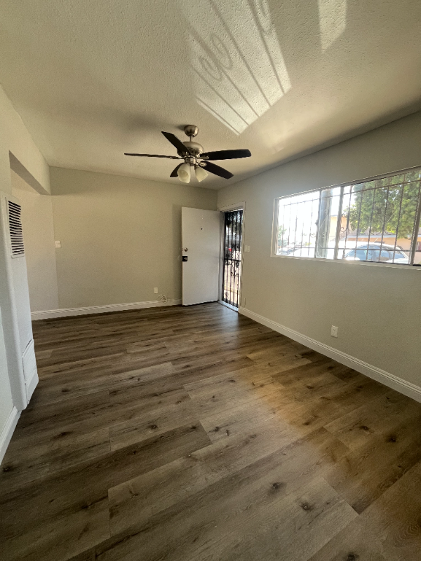 7833 Towne Ave - Photo 2 of 10