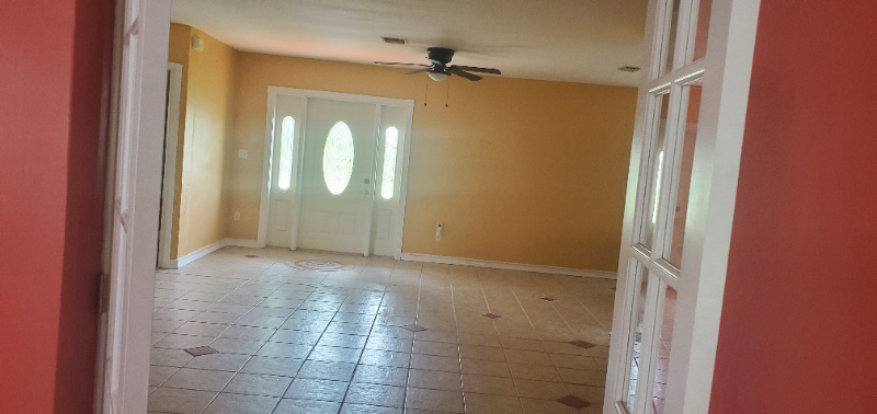 131 Se Serenata Ct - Photo 3 of 15