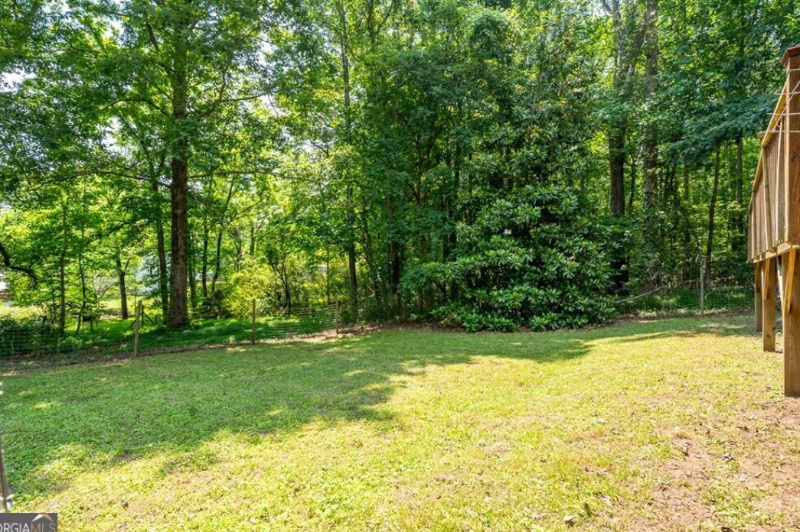 217 Windy Hill Rd - Photo 4 of 14