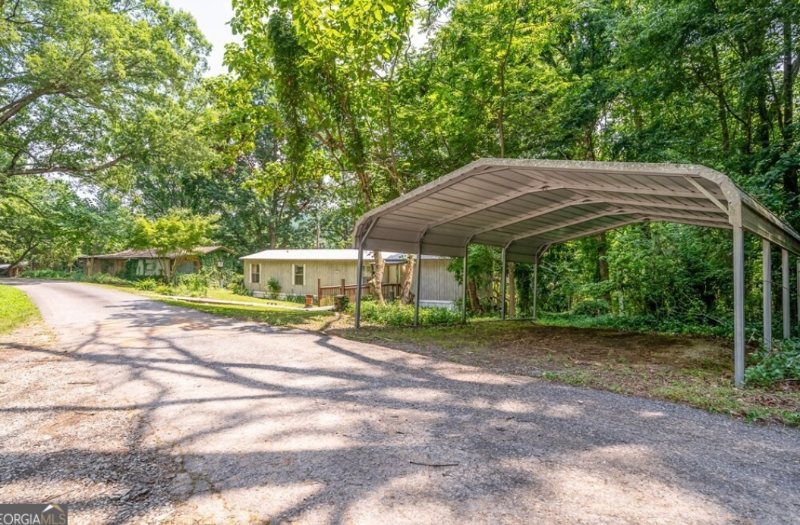 217 Windy Hill Rd - Photo 6 of 14