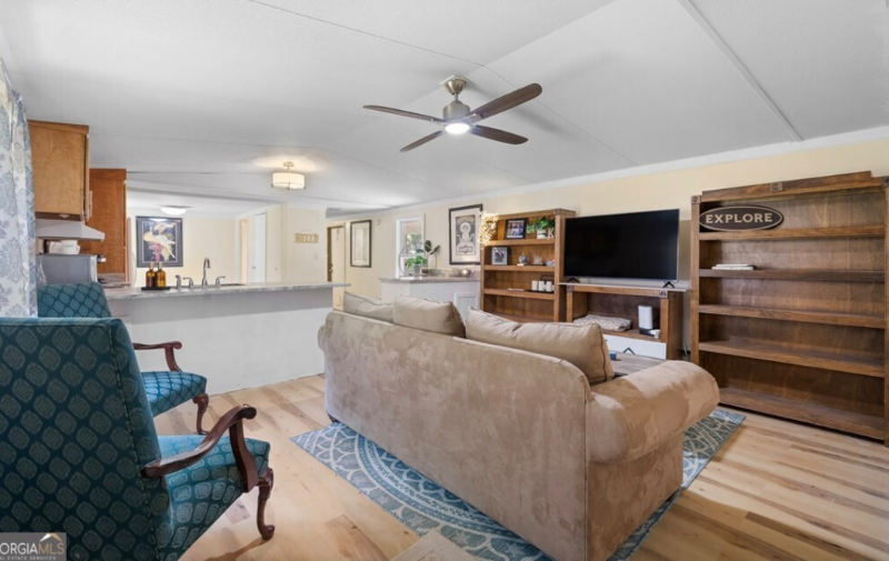 217 Windy Hill Rd - Photo 7 of 14