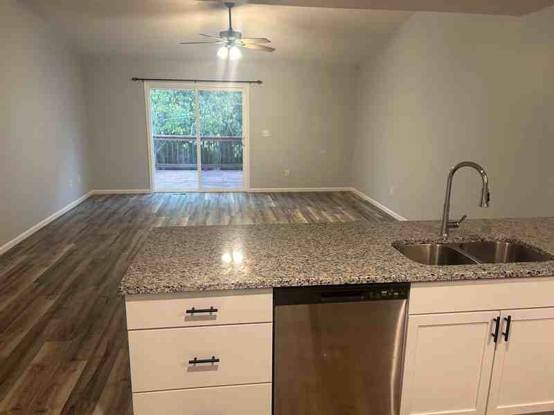 3410 Se Taurus Ave - Photo 3 of 9