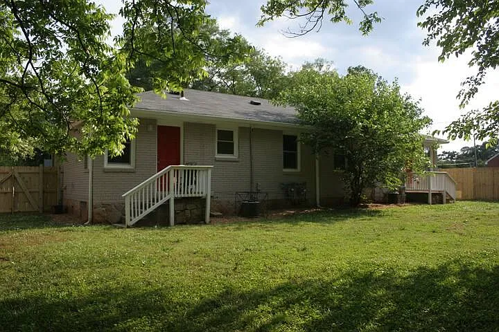 1986 Cogar Dr #B - Photo 2 of 12