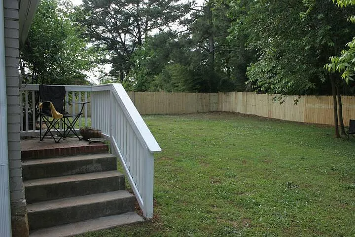 1986 Cogar Dr #B - Photo 3 of 12