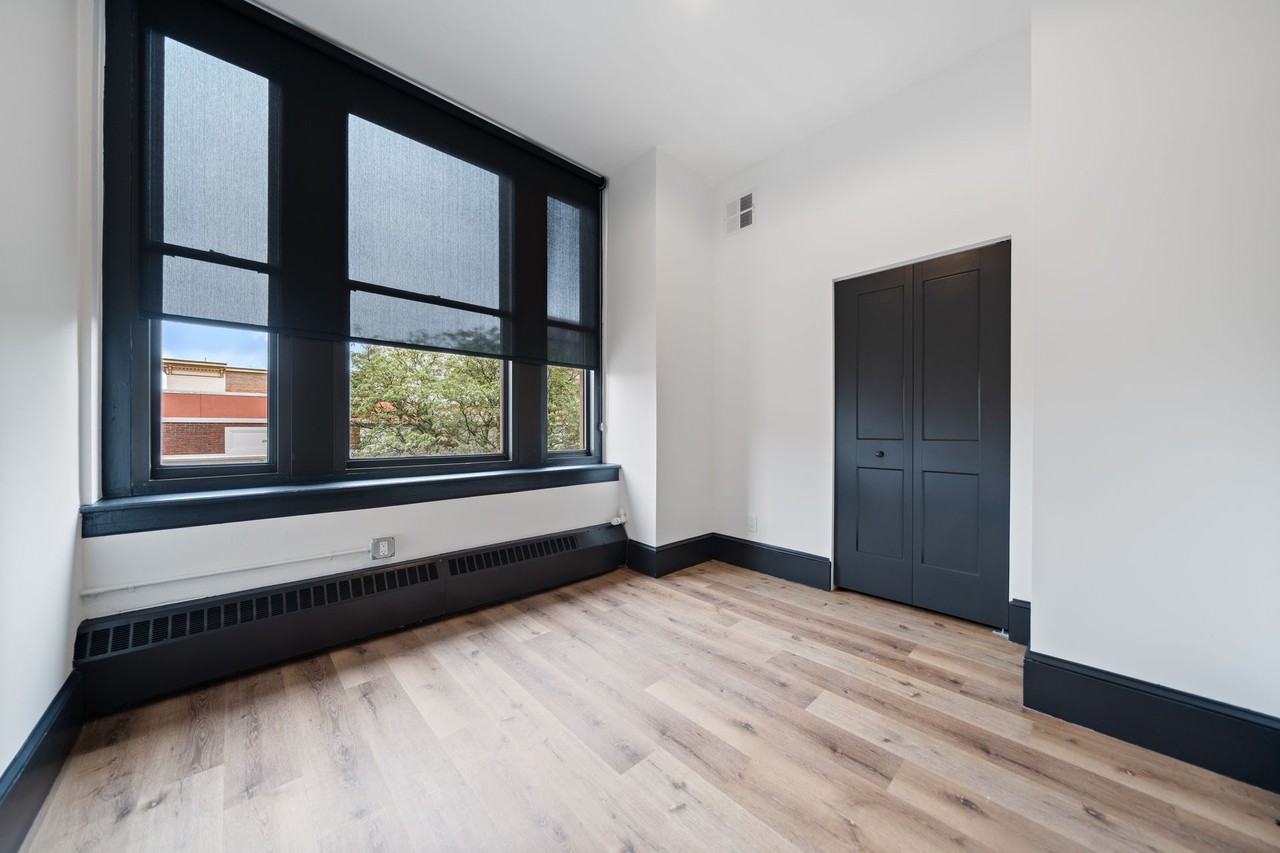 National Building - Residential - Photo 7 of 12