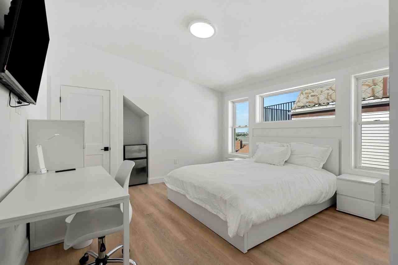 32 Munroe St #2 - Photo 2 of 23