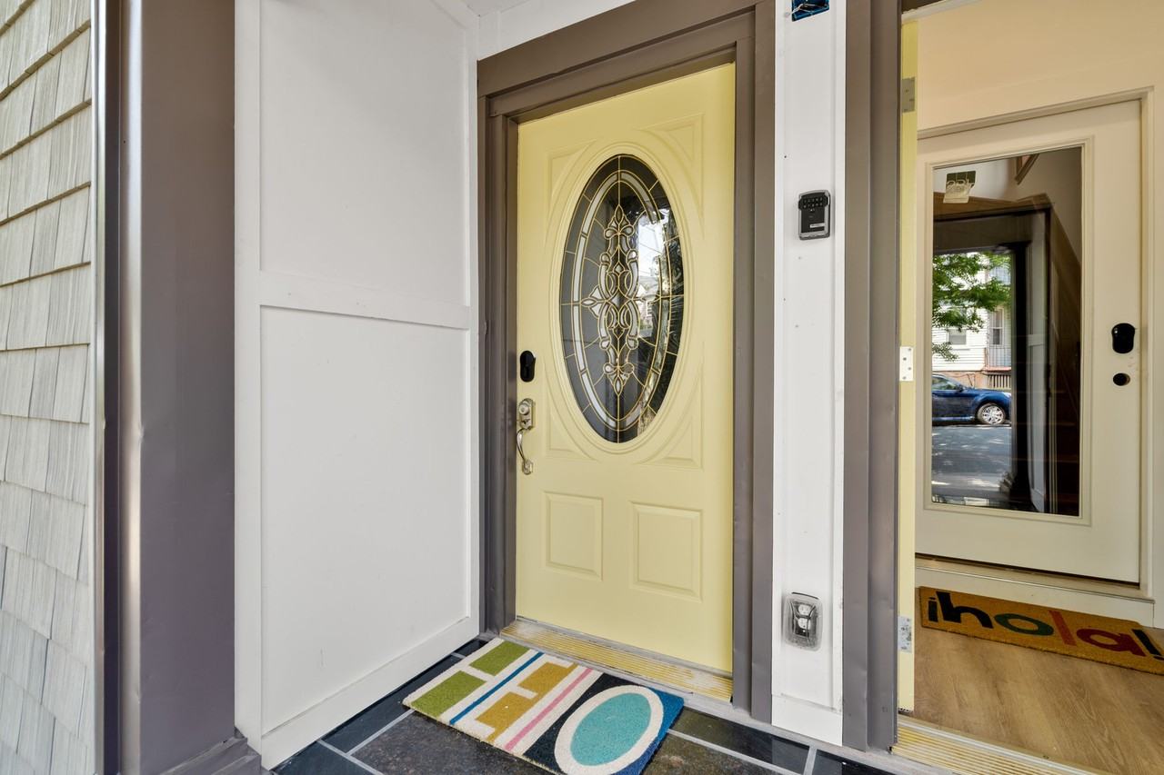 32 Munroe St #1 - Photo 7 of 25
