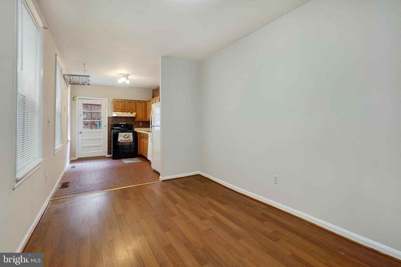 325 S Fremont Ave #325 - Photo 5 of 14