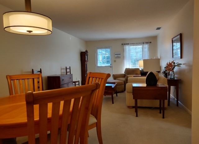 925 N Tremain St #18 - Photo 3 of 10