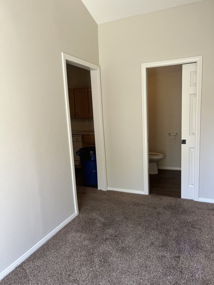 1042 5th Street #NA - Photo 6 of 6