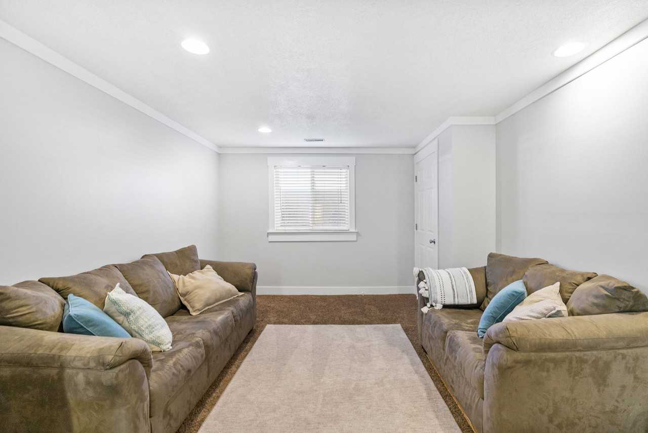 1055 W 325 N #2 - Photo 2 of 11